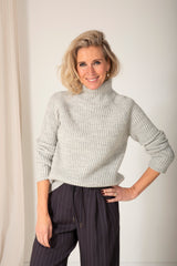 Arwen knit light grey