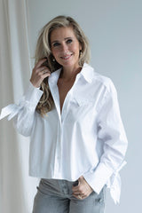 Pure cuff tie blouse