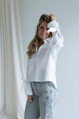 Pure cuff tie blouse