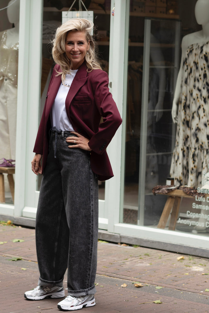 Premiere single blazer