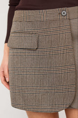 Veya check skort