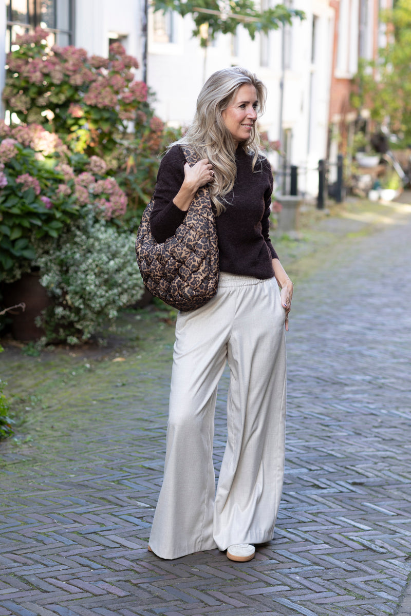 Anour knit brown