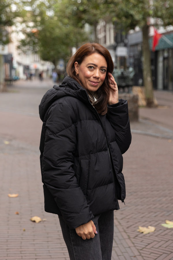 Anna short puffer