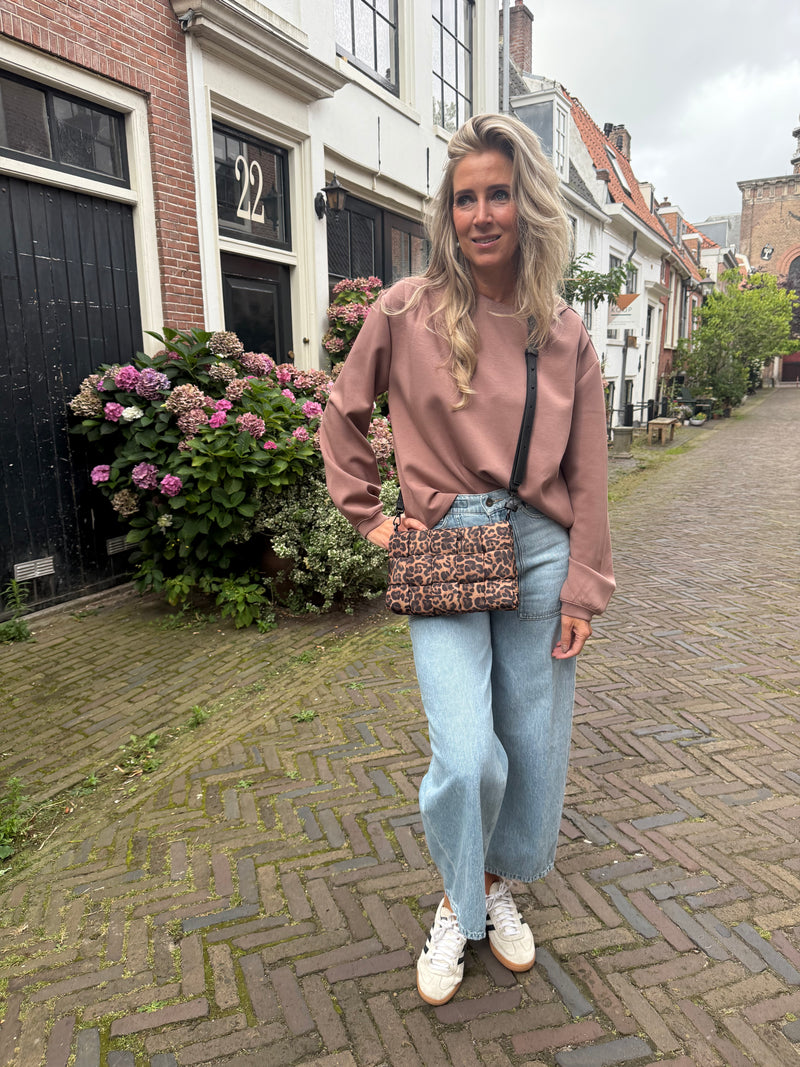 Shoulder pleat sweater