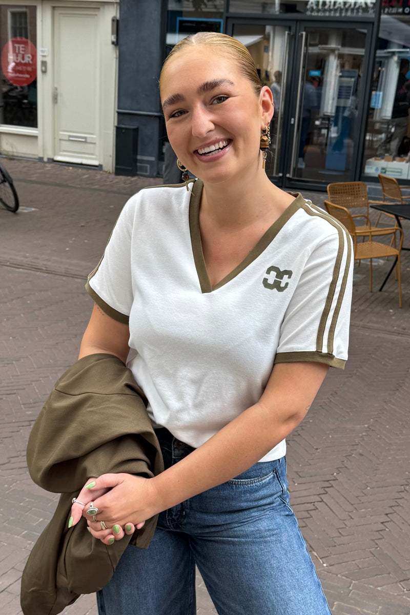 Edge stripe tee