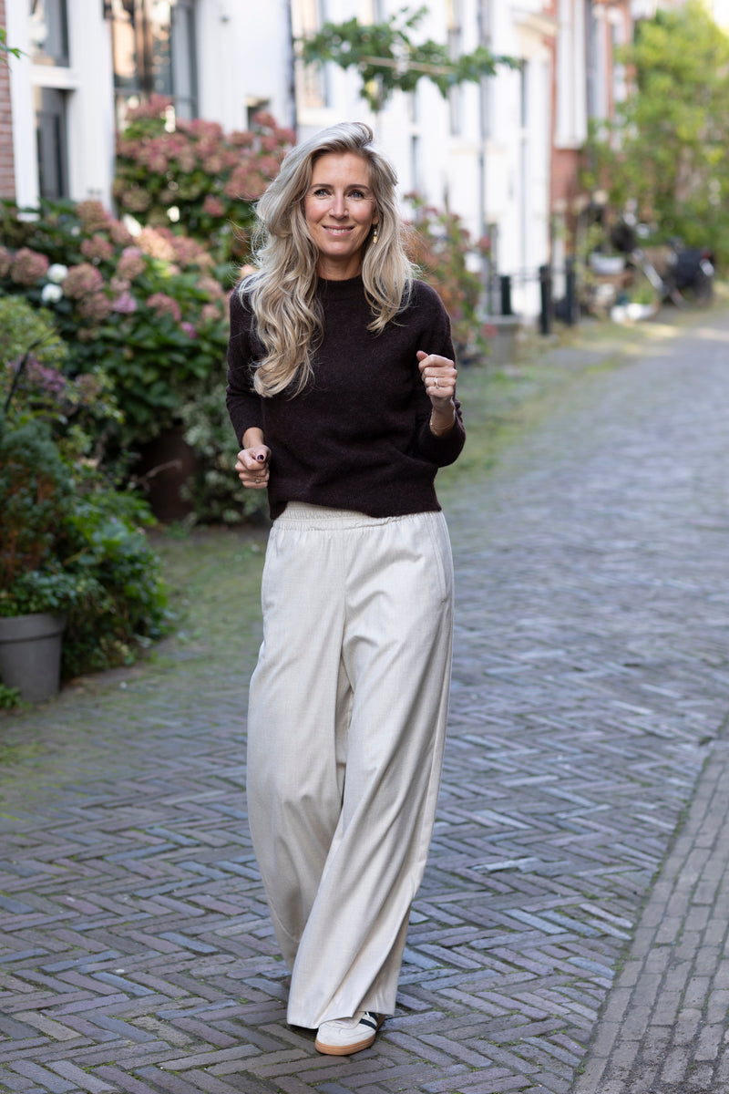 Anour knit brown