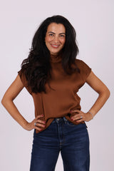 Alaria top camel