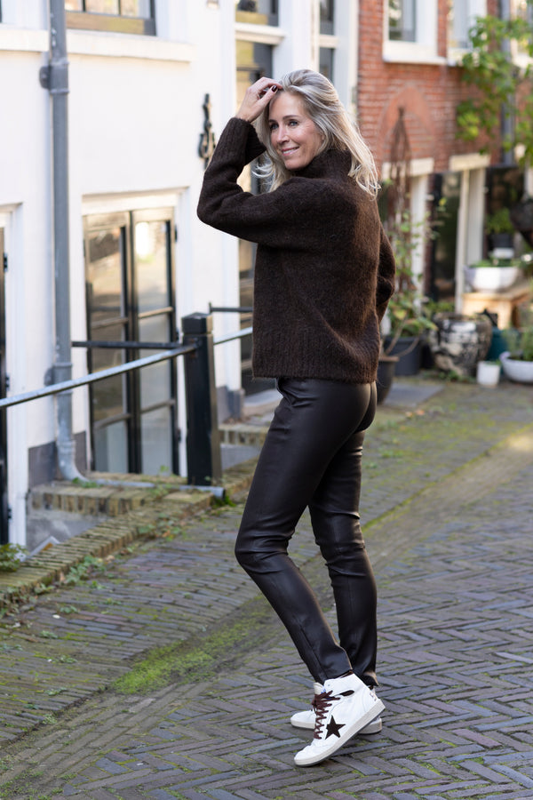 Gabrielle knit brown