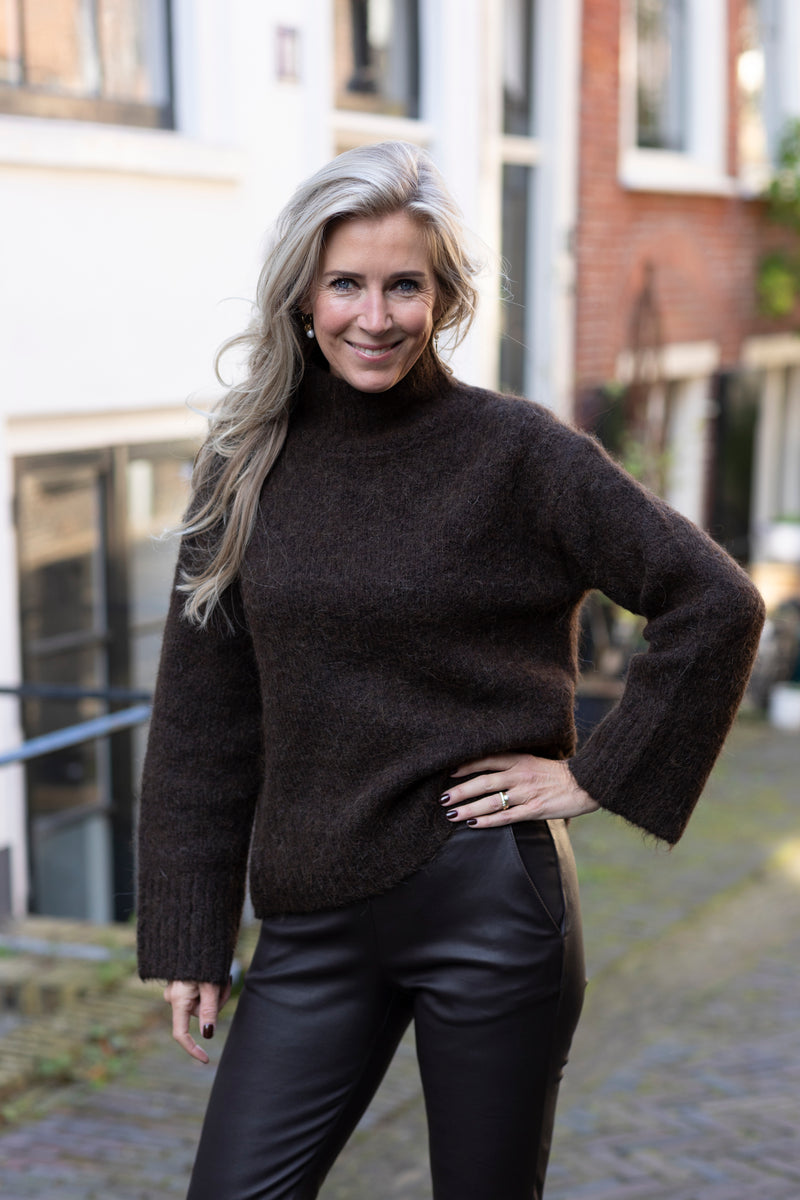 Gabrielle knit brown