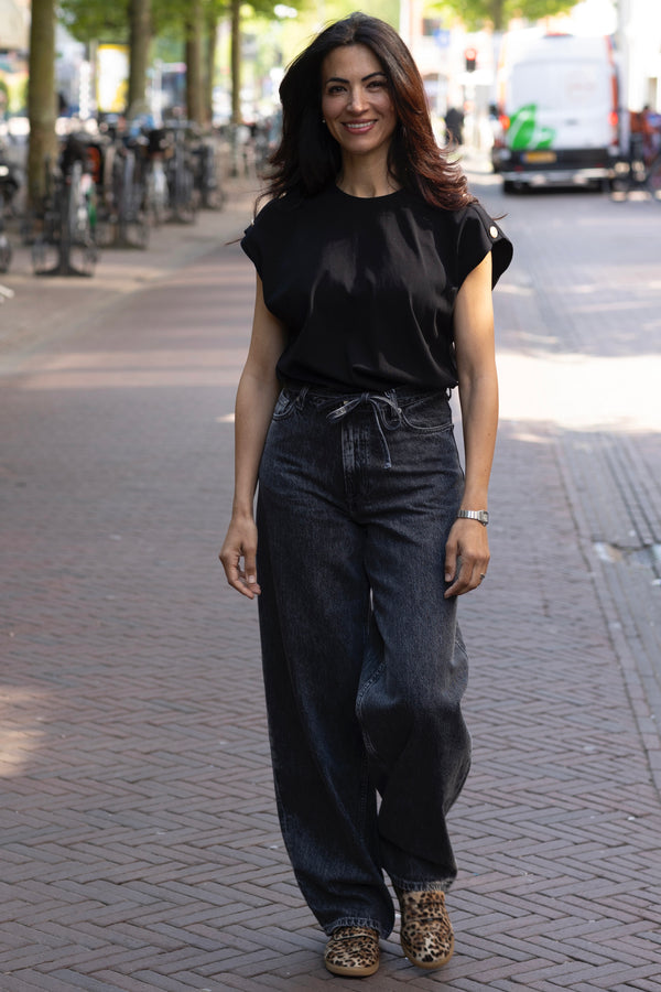 Saharper jeans