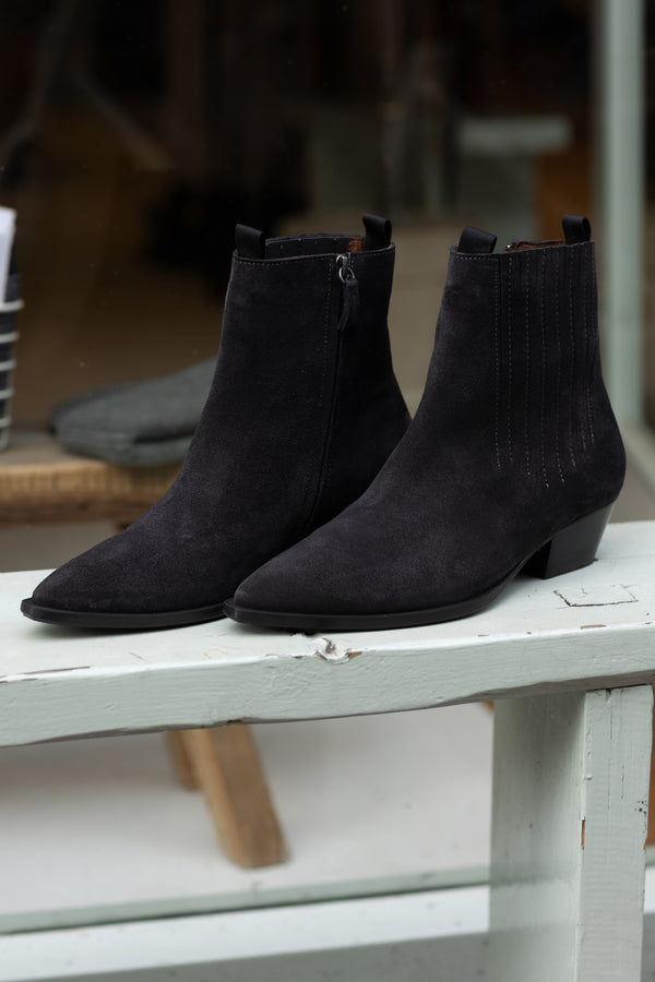 Haki boots dark grey