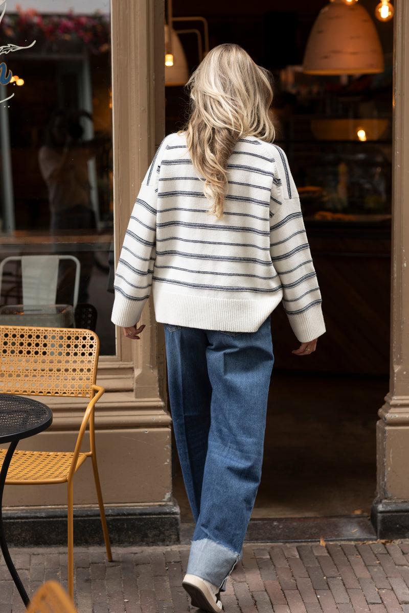 Sakeiku striped turtleneck