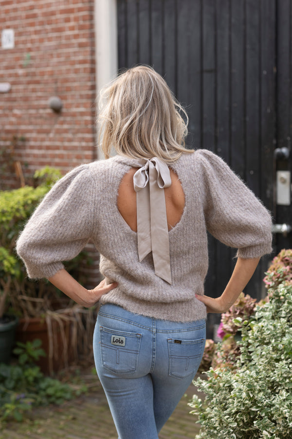 Coralie bow knit