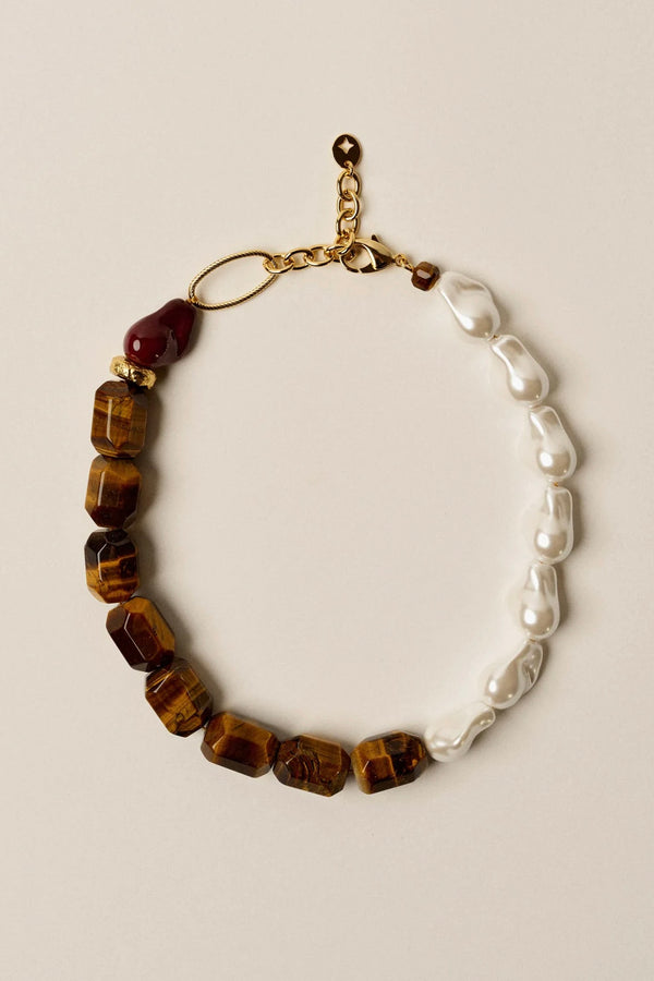 Vylie pearl necklace