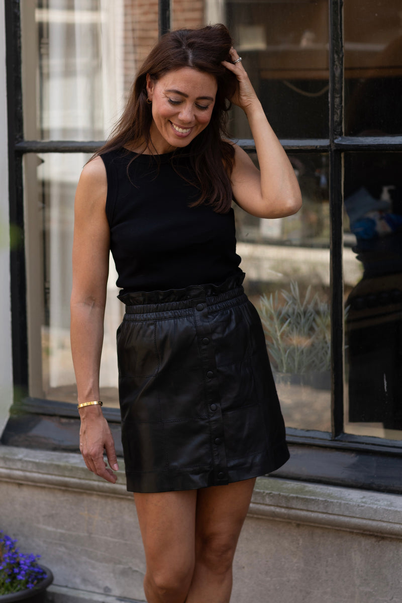 Sarida leather skirt black