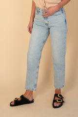 Buckle sandal